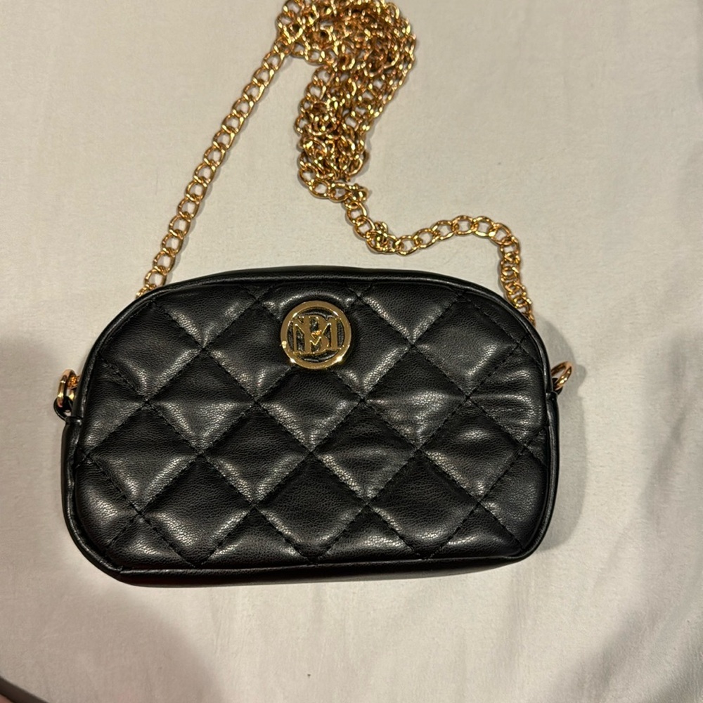 Very fashionable mini purse!